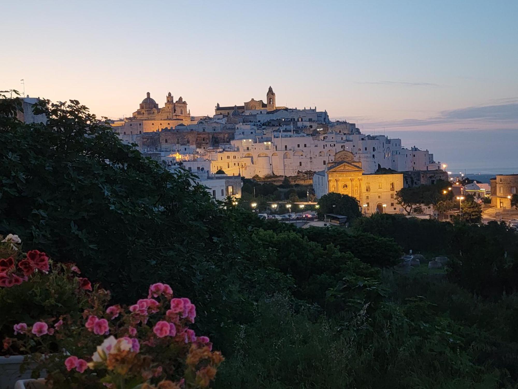 Casa Josephina - Three Level Stone Home With Balcony, 2 Roof Terraces & Sea Views Ostuni Luaran gambar